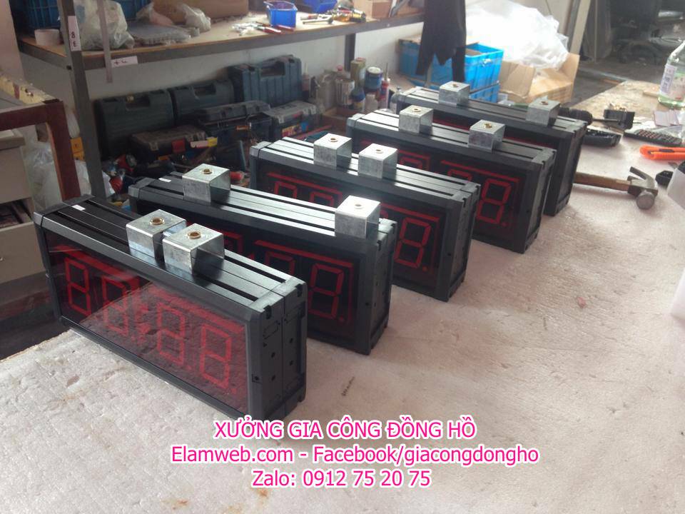 Địa chỉ làm đồng hồ vạn niên led giá tốt tại Vũng Tàu 31 dong ho led dien tu 2 mat